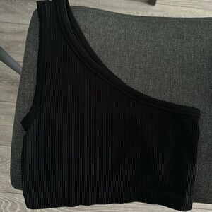 Aritzia Sunday Best - One shoulder crop top